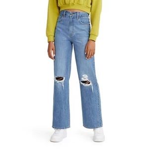 NWT Levi’s High Waisted Straight Jean